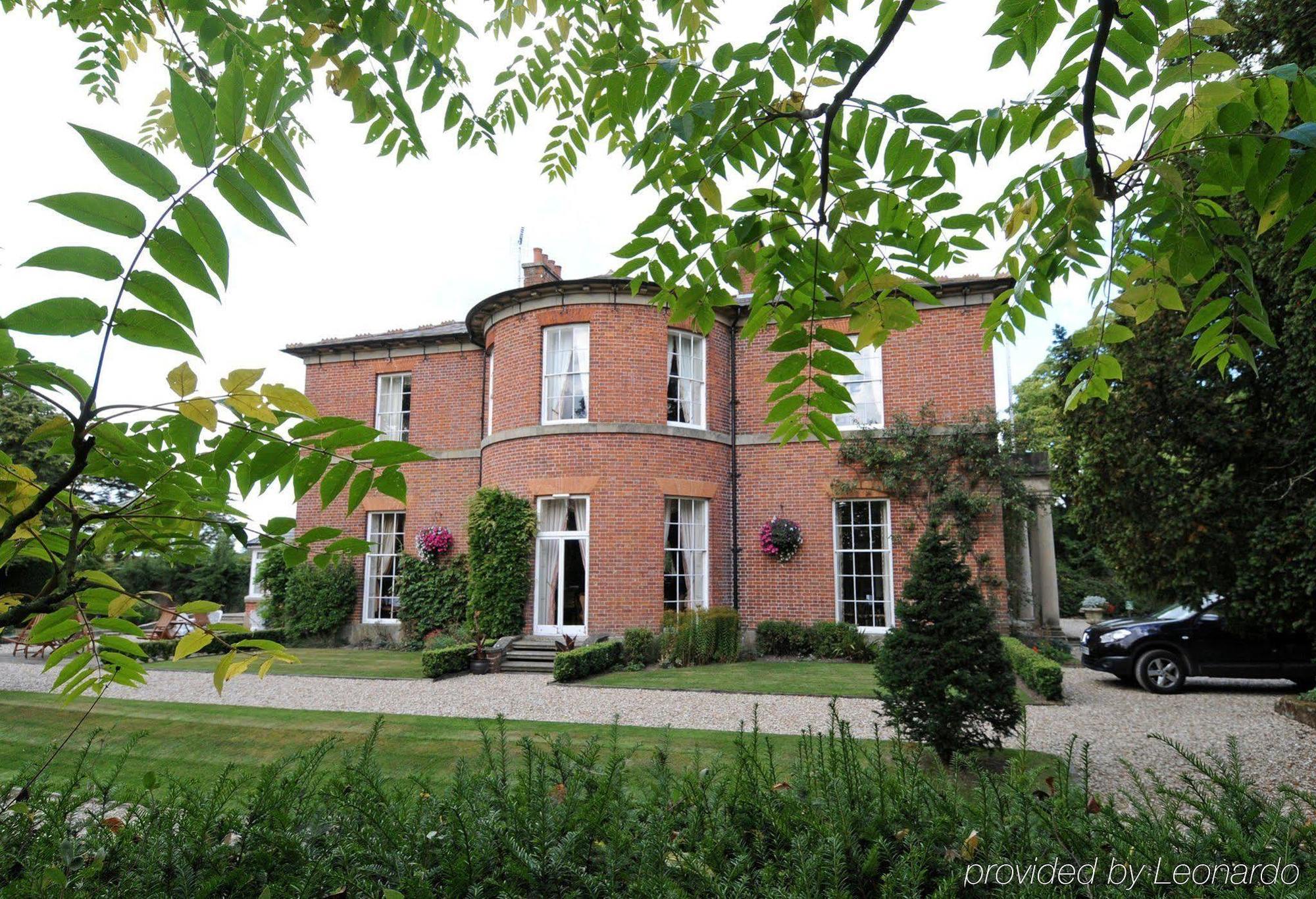 Отель Old Rectory Wem Экстерьер фото